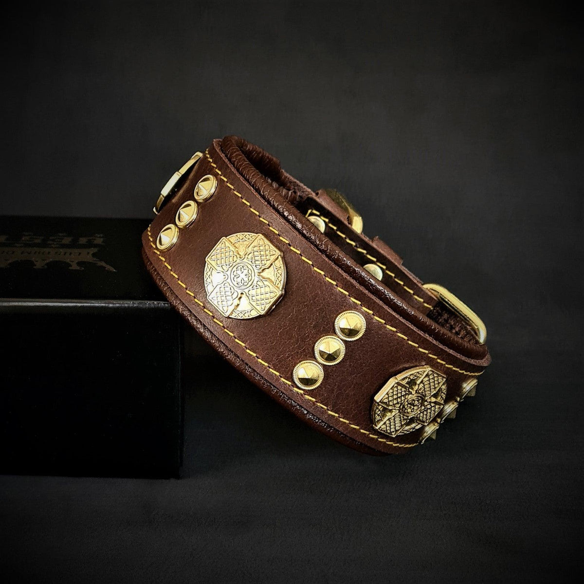 Maximus Collar — Gold Hardware (2 Inch)