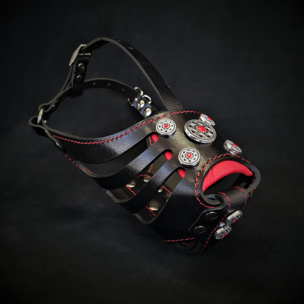Bijou Basket Muzzle — Black & Red