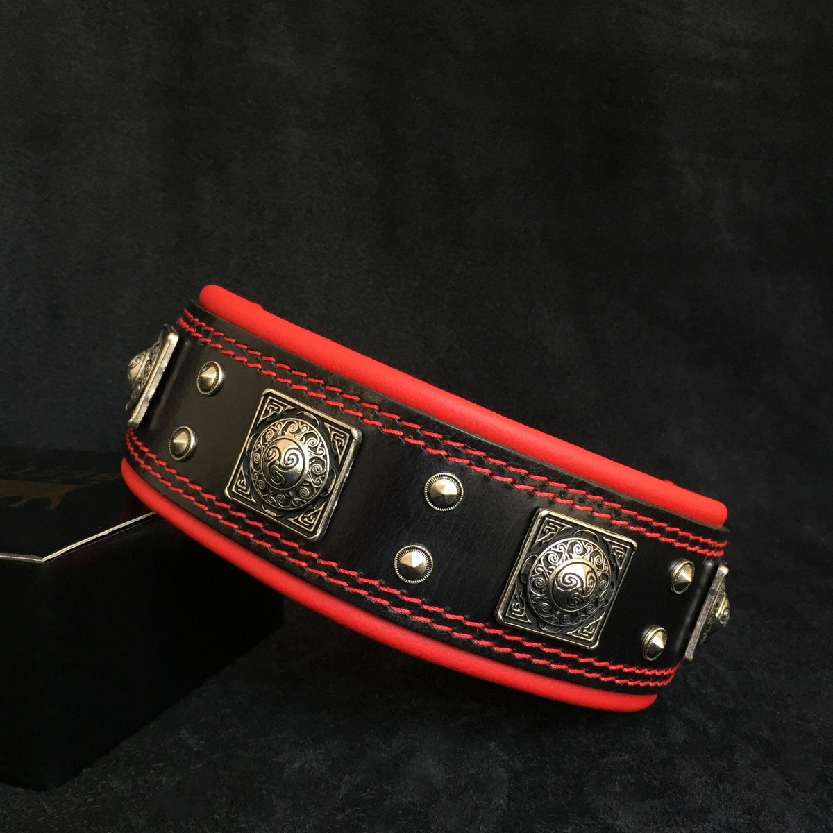 Eros Collar — Black & Red (2.5 Inch)