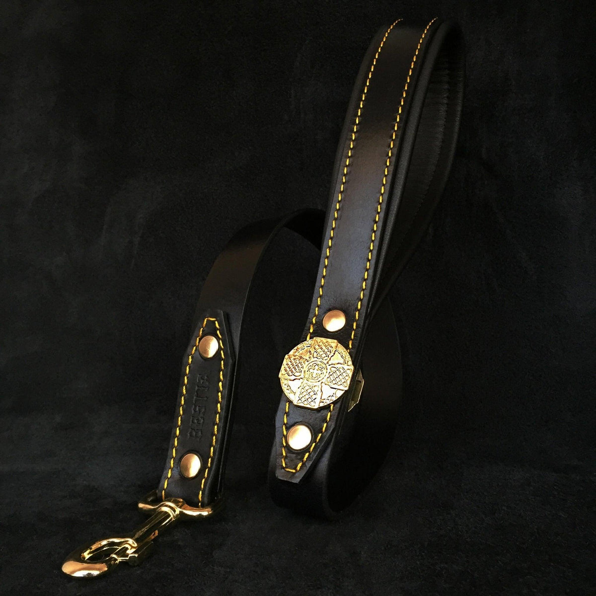 Maximus Leather Leash — Black & Gold